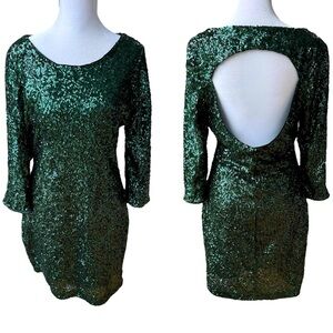 Express Emerald Green Sequin Long Sleeve Backless Formal Homecoming Mini Dress 8